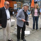 Die "Bürgerinitiative pro Uni" bei der Patenschaftsweihe: v.l. Prof. Geisler, Johannes Schroth, Jana Adler. Foto: Thomas Seifert.